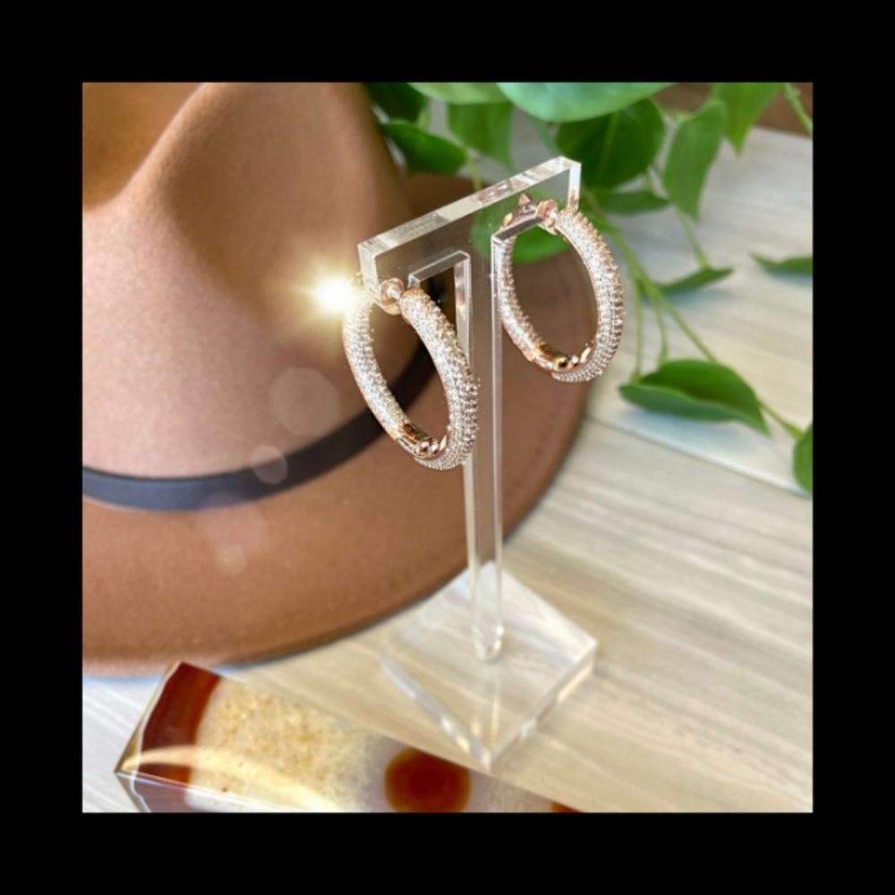 👑18KT YELLOW/ROSE GOLD 5A TOP QUAL CZ IN/OUT HOOPS👑